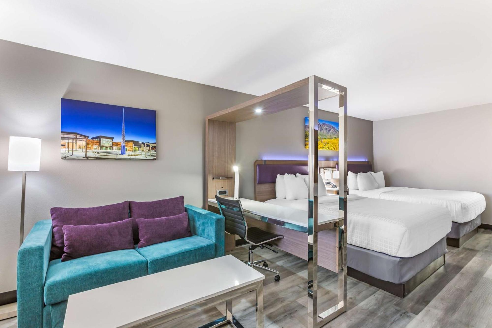 Western Sunland Park Hotel 3*