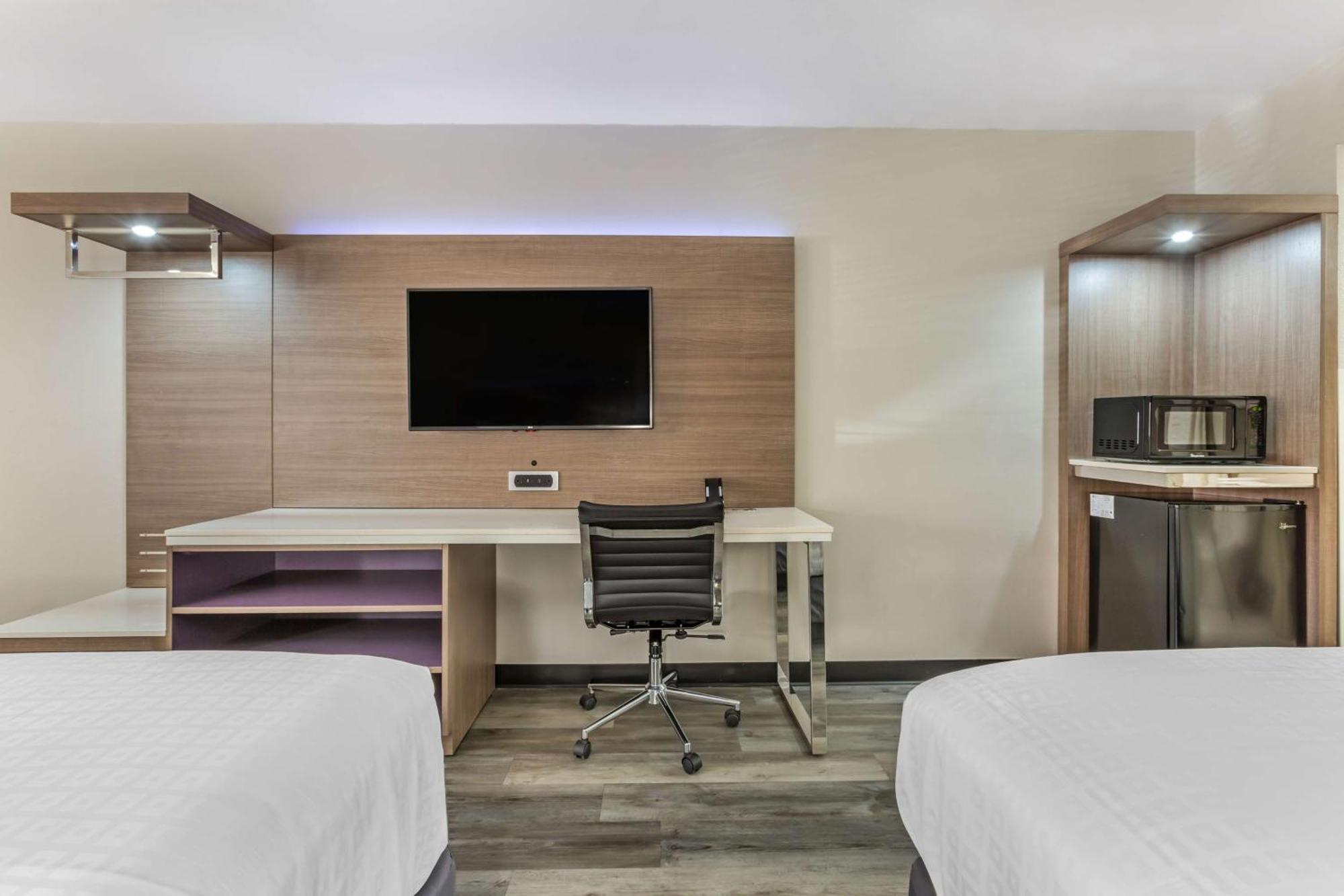 Hotel Western Sunland Park 3*