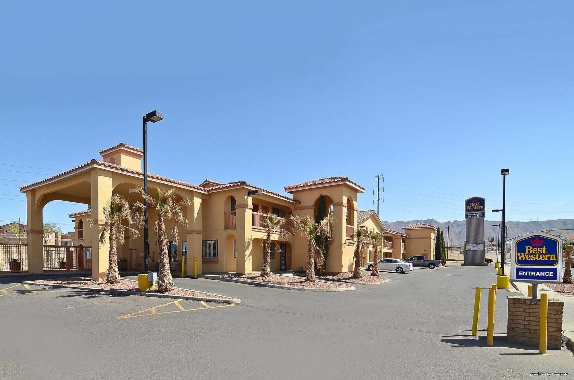 Hotel Western Sunland Park 3*